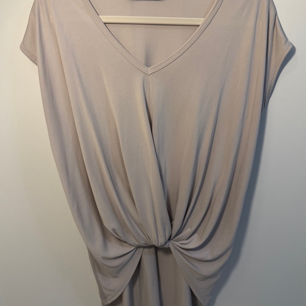 Chico's Neutral Twist-Front V-Neck Tunic in Light Taupe